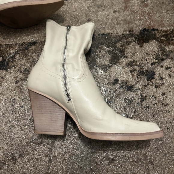 Dolce Vita Boyd Booties in Ivory - Picture 5 of 9